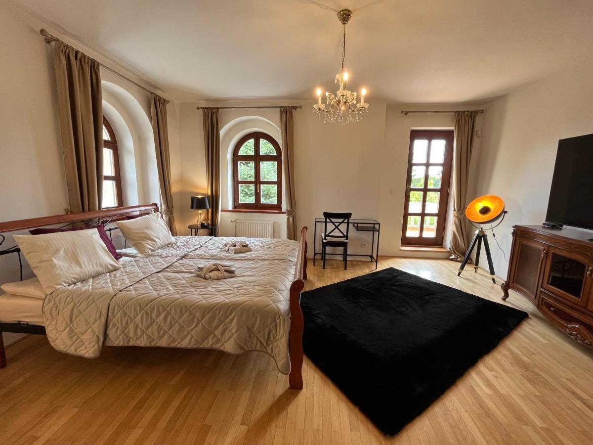 Dogs Resort And Spa Horni Bezdekov Kültér fotó